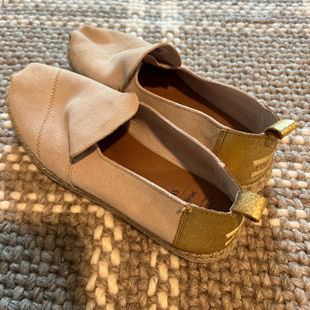 TOMS x & Other Stories Pink/Gold Espadrilles